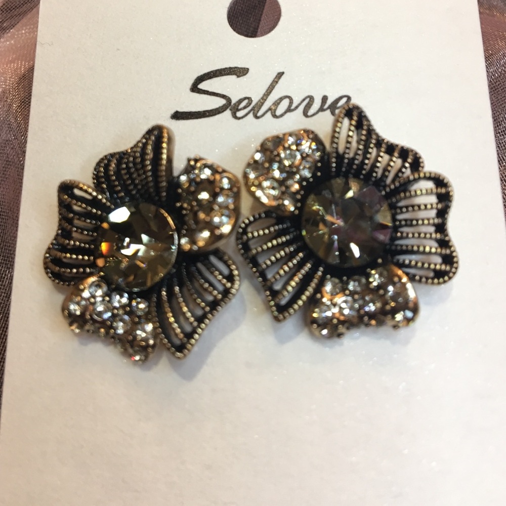 Brand new EARRINGS