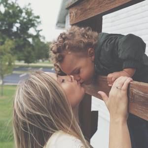 Meet your Posher, Alesia