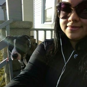 Meet your Posher, Dakota