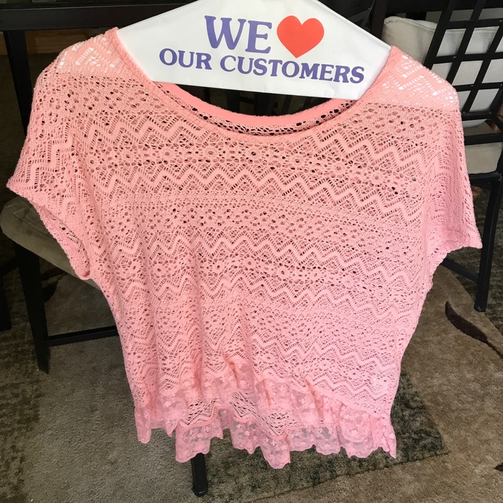 Lace cover up hollister t-shirt