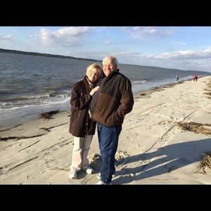 Meet your Posher, Lora