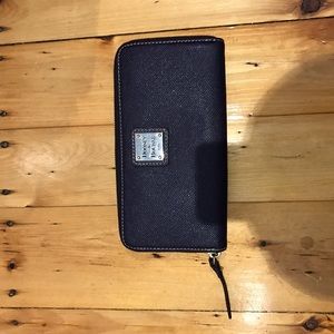 Dooney & Bourke Zip Wallet