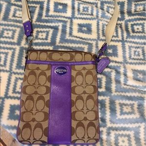 Classic logo Coach messenger crossbody