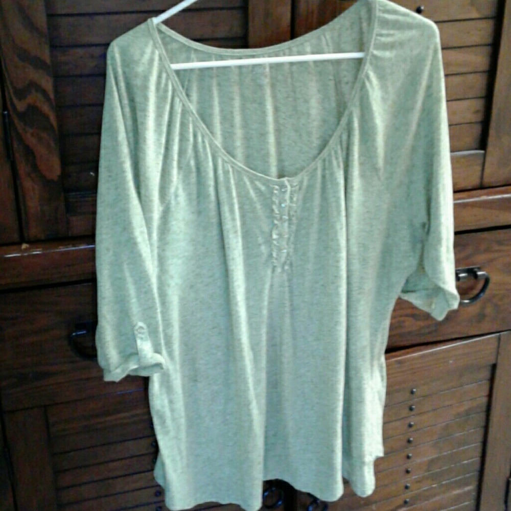 Old Navy top