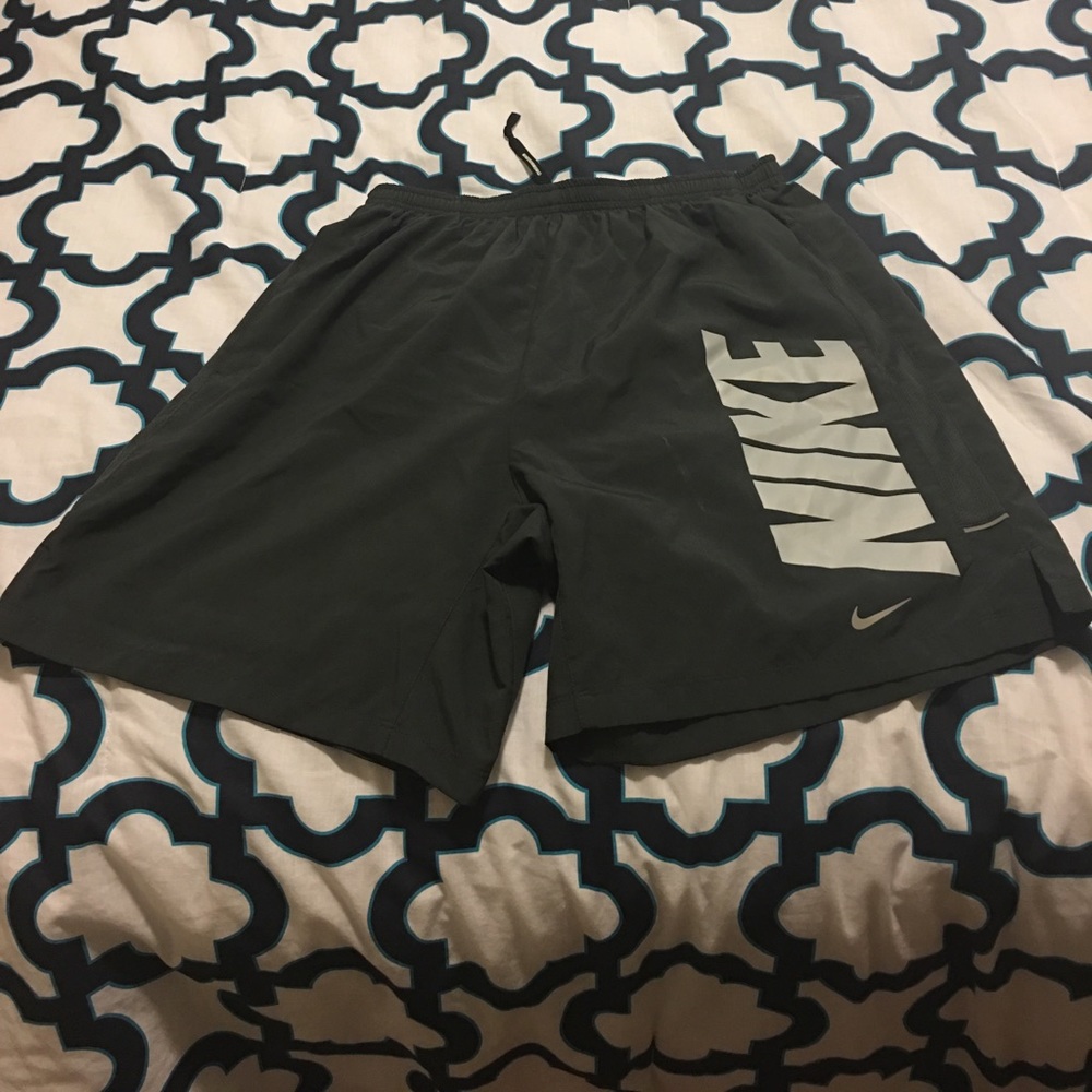 Men's M gray Nike shorts with built in underwear