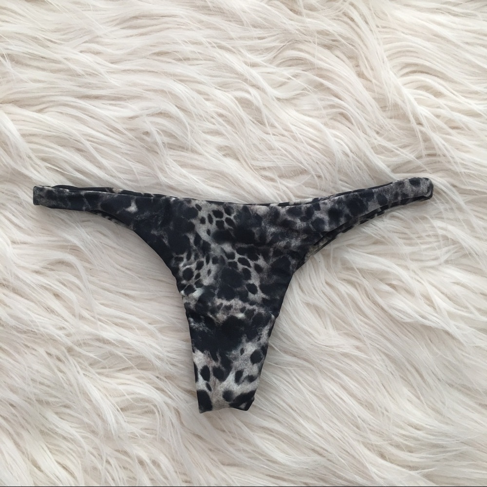 Mikoh Praia thong bikini bottom leopard Acacia
