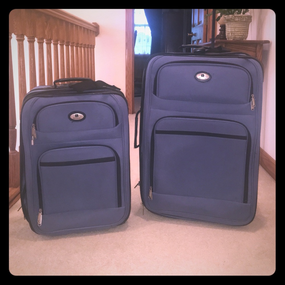 Luggage set