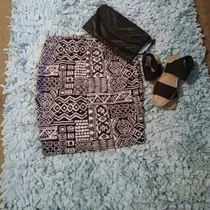 Tribal like mini skirt