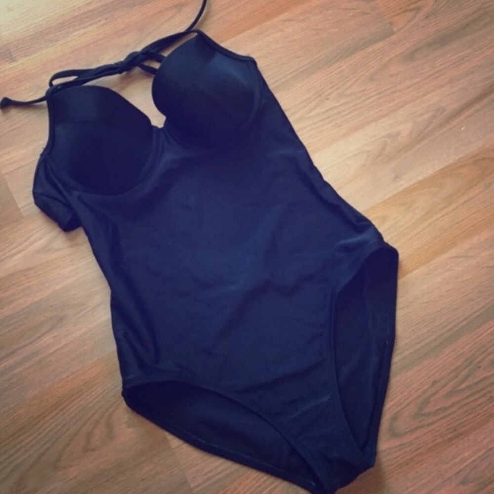 Sexy Black🖤 One Piece Bathing Suit 👙 Size M