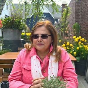 Meet your Posher, Maria e