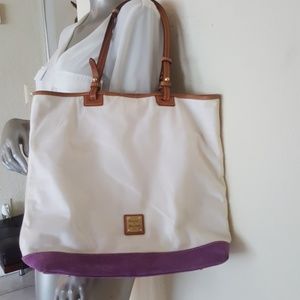 100% authentic Dooney and Bourke Lee bag