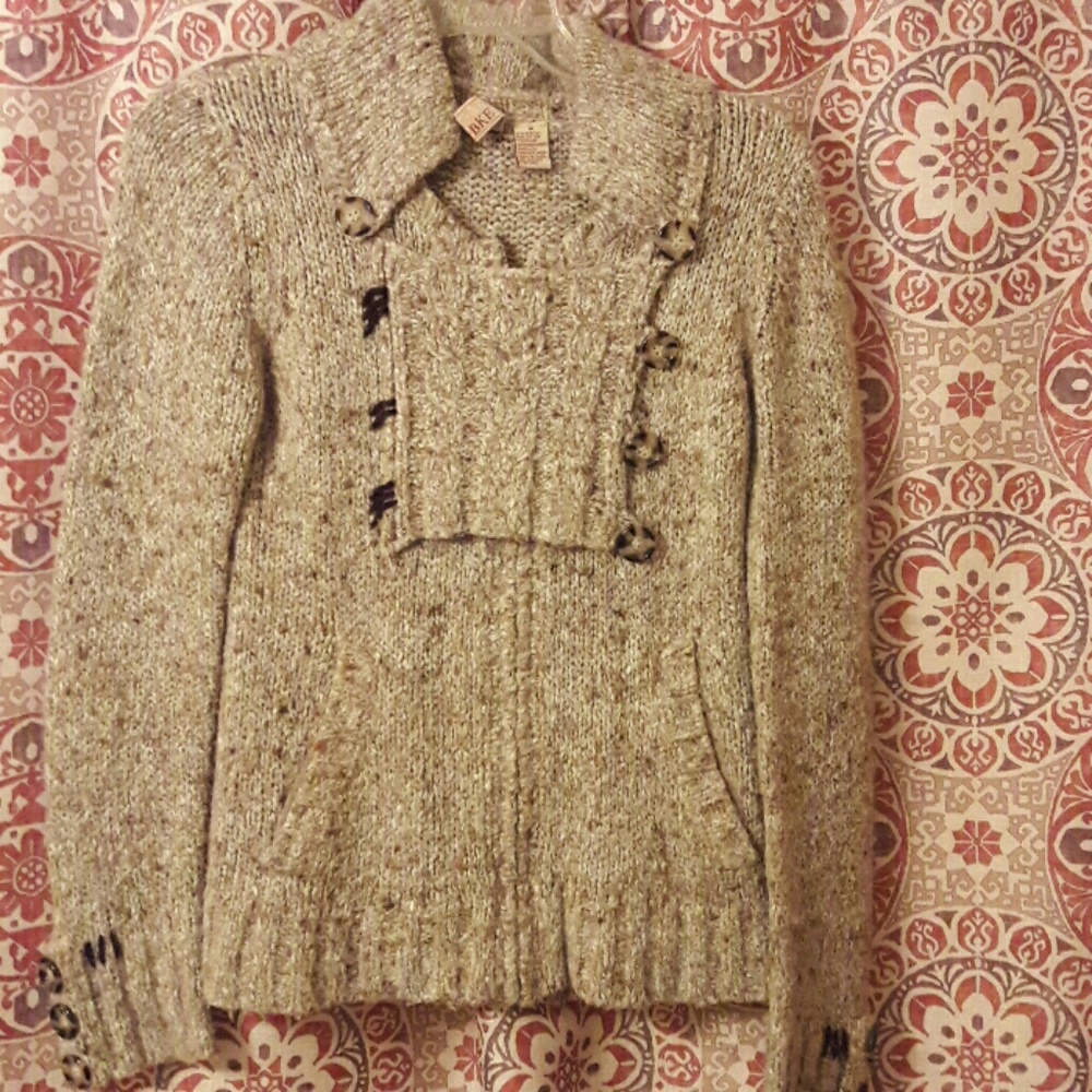 BKE long sleeve sweater