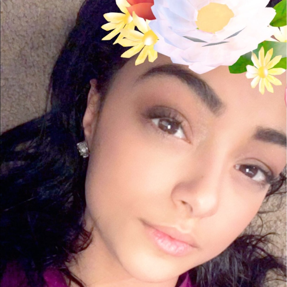 Meet your Posher, Valerie