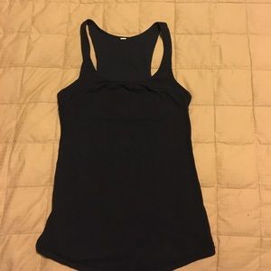 Lulu black size 6 tank good condition.