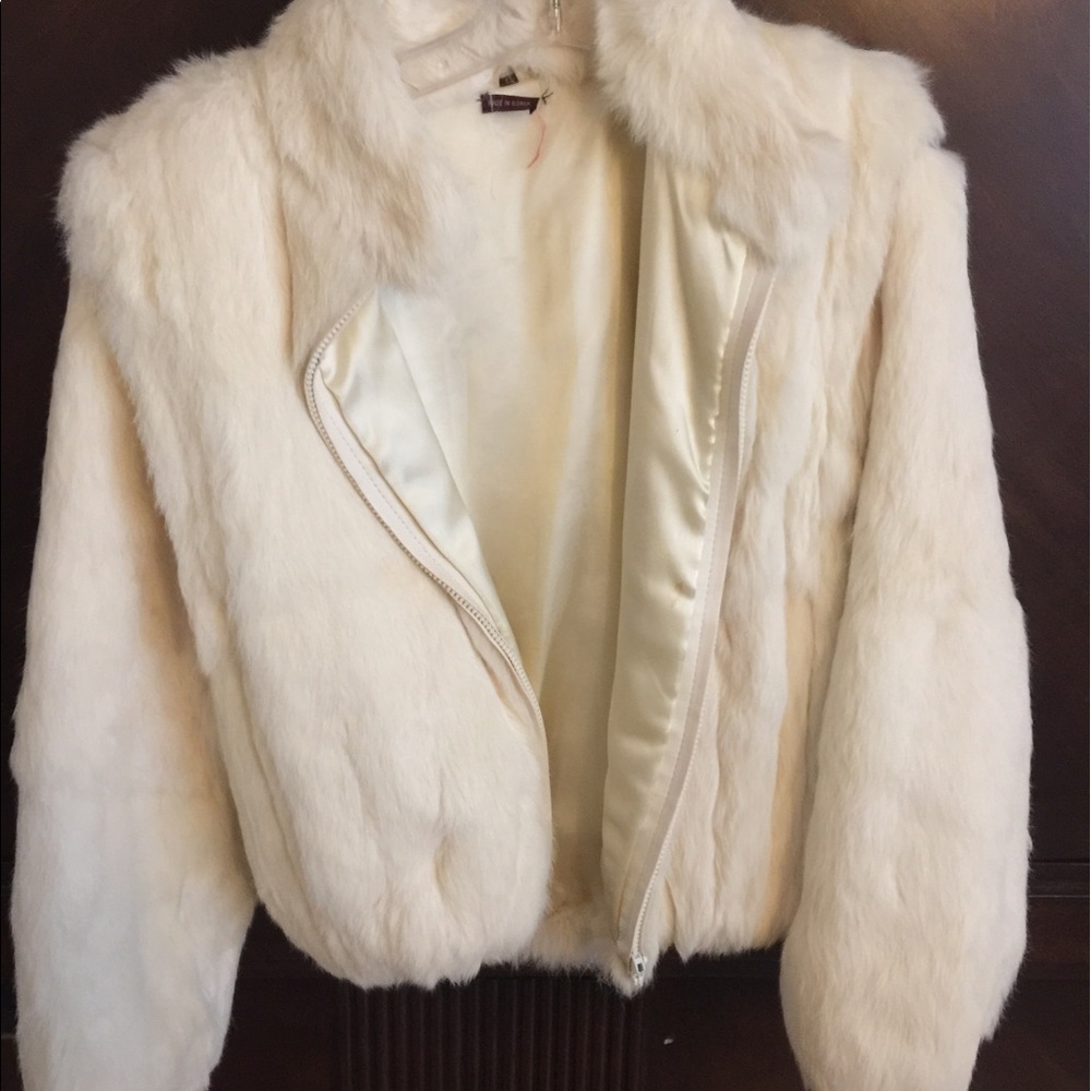 Faux fur white/creamy jacket