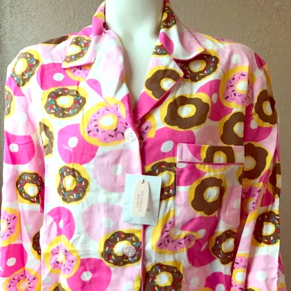 New Victoria's Secret pink donut pajamas small