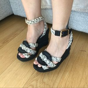 Vince Camuto Womens Espadrilles Wedges