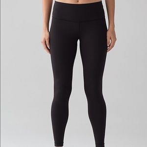 NWOT Lululemon Wunder Under