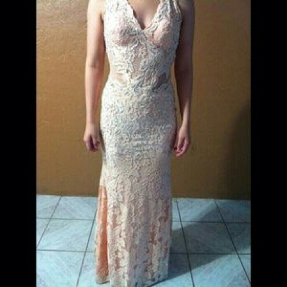 Prom/wedding dress