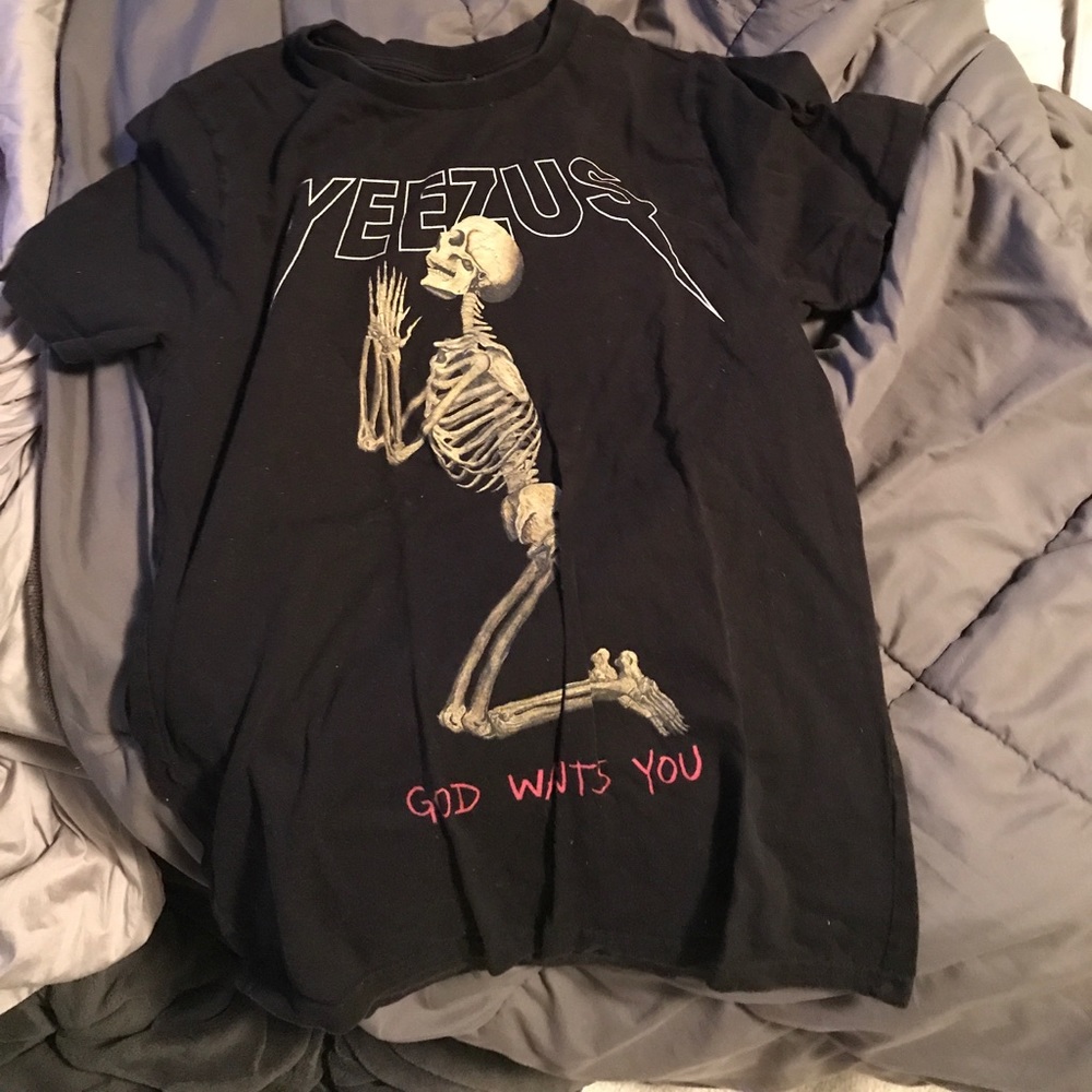 kanye west tour tshirt