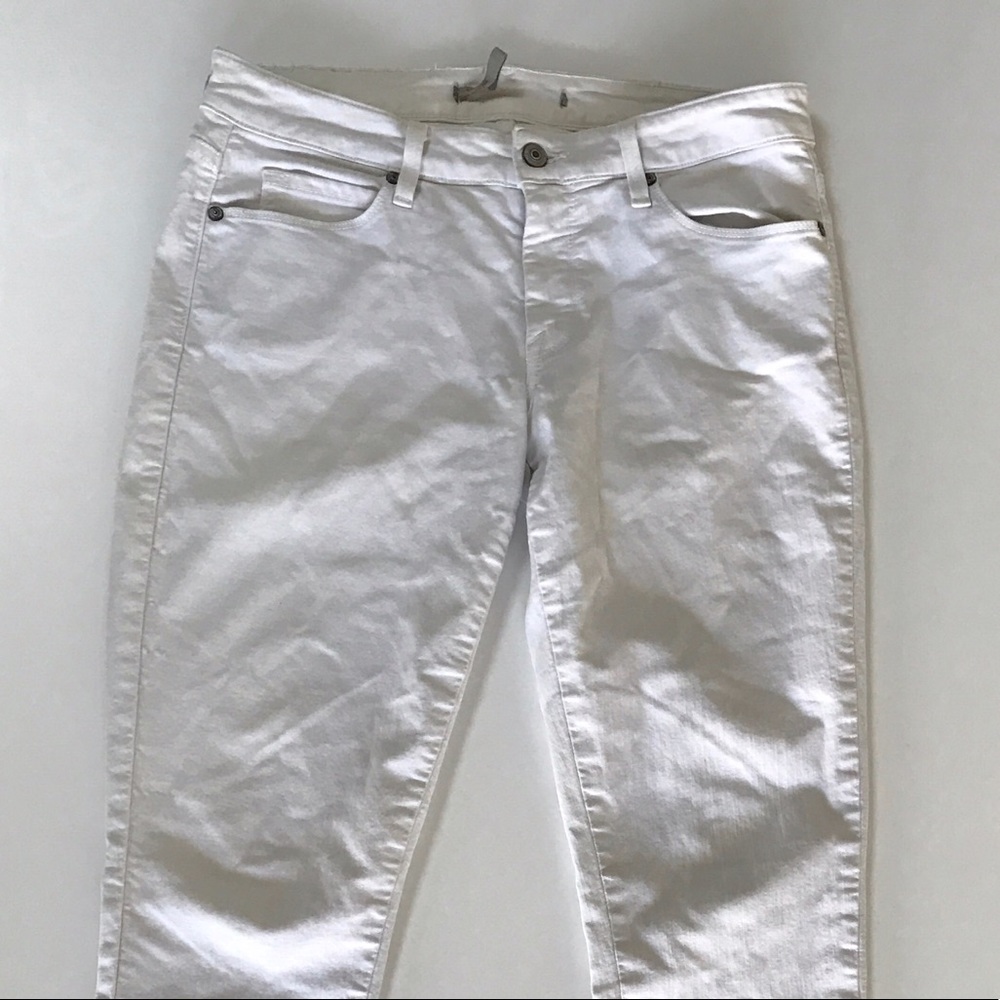 Vince white stretchy jeans size 29