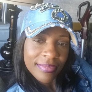 Meet your Posher, Sanotra