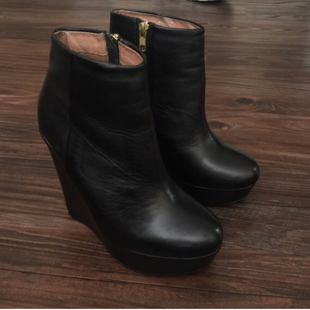 Aldo booties