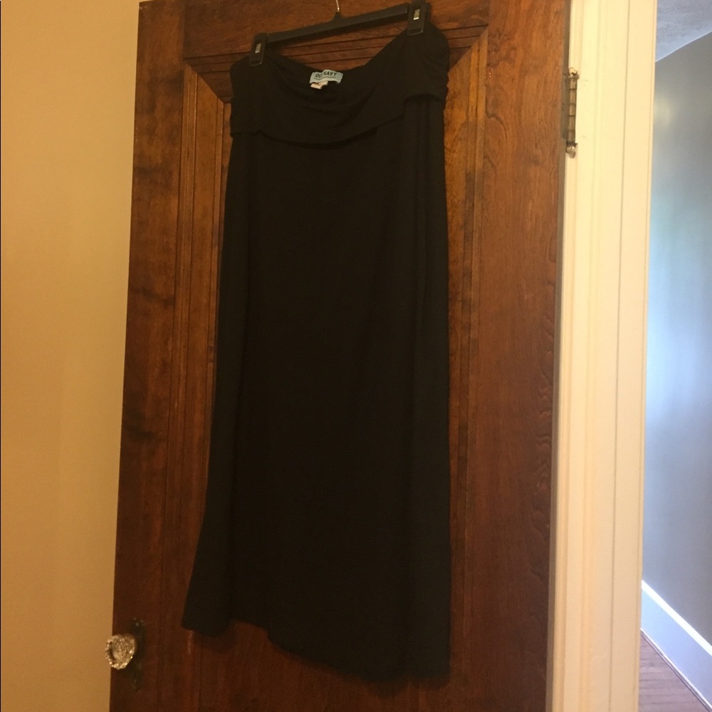 Black Old Navy Maternity Maxi