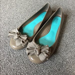 OkaB jelly shoes size 6