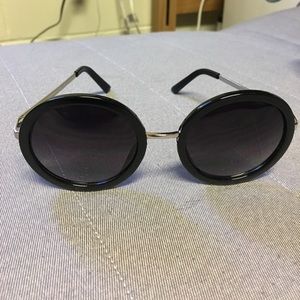 round sunglasses
