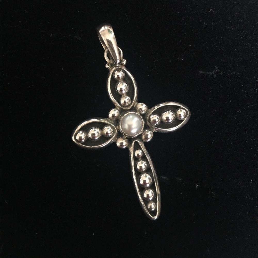 Contemporary Credence Pendant by Silpada