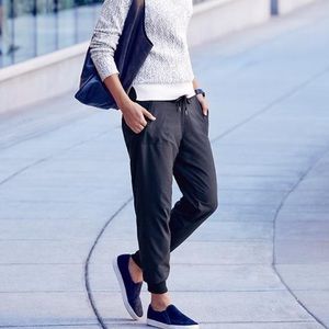 NWOT Athleta Lined City Joggers