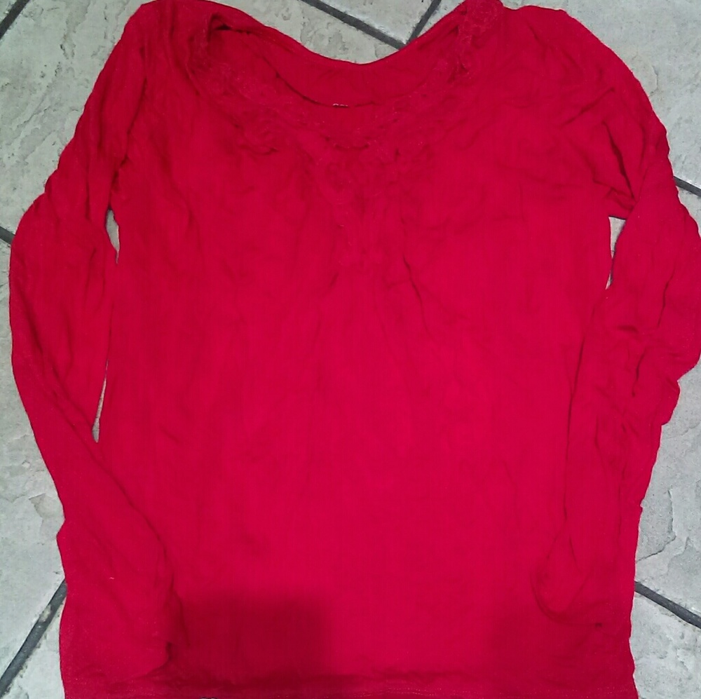 Covington red top Size L