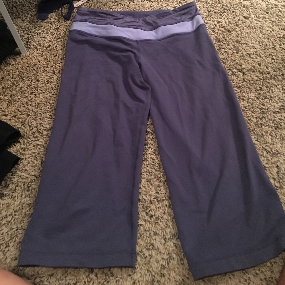 Lululemon yoga pants