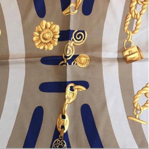 ✨Celine silk scarf - Picture 2 of 4