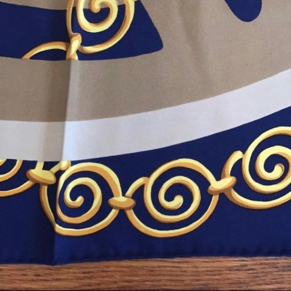 ✨Celine silk scarf - Picture 3 of 4