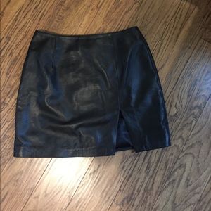Hugo Buscati 100% leather black mini skirt size 12