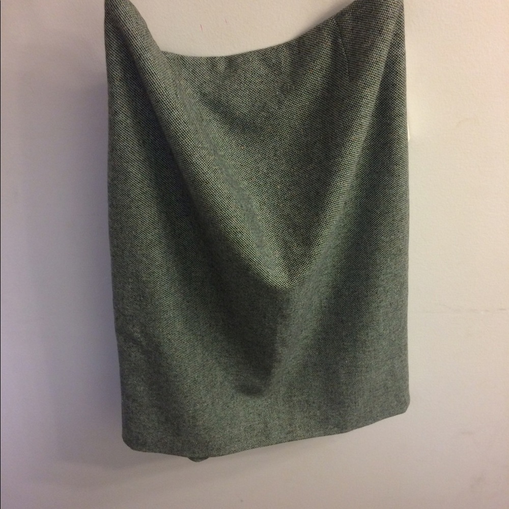 Tweed pencil skirt