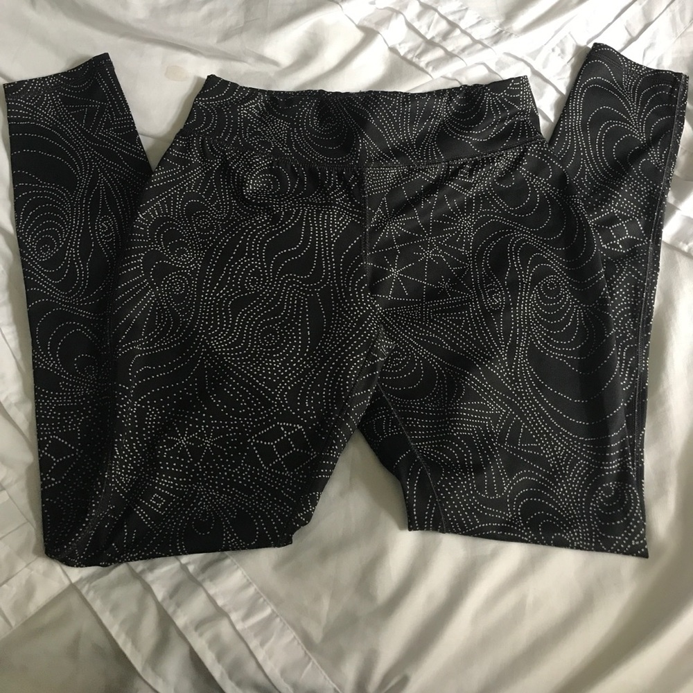 Patterned leggings