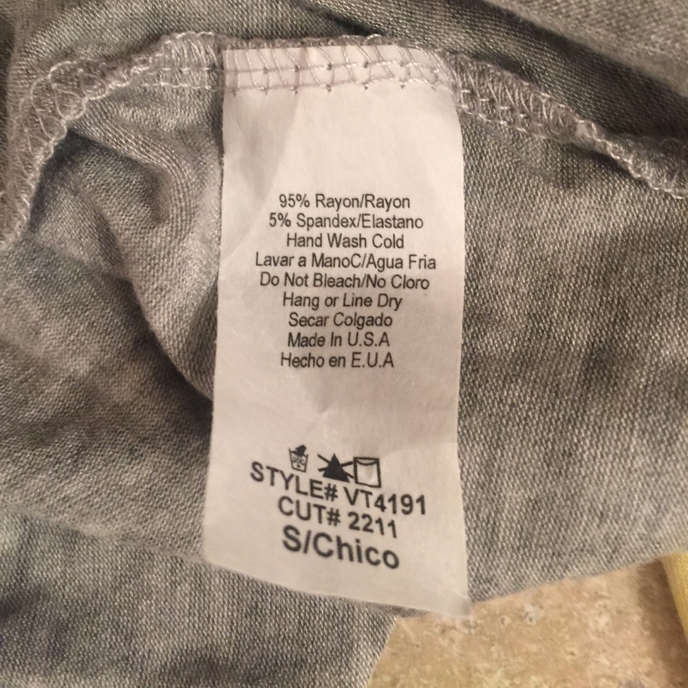 Coco & Main Raglan Tee Size small - Picture 4 of 4