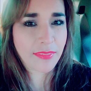 Meet your Posher, Sonia