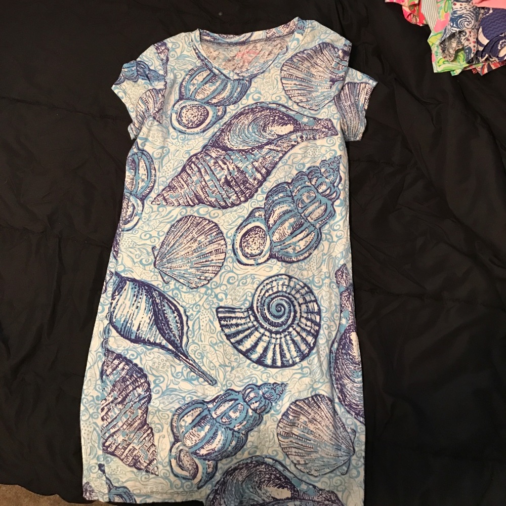 EUC Lilly t-shirt dress