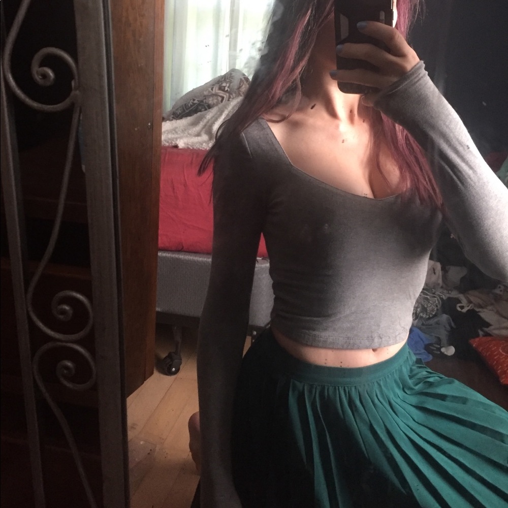 grey long sleeve