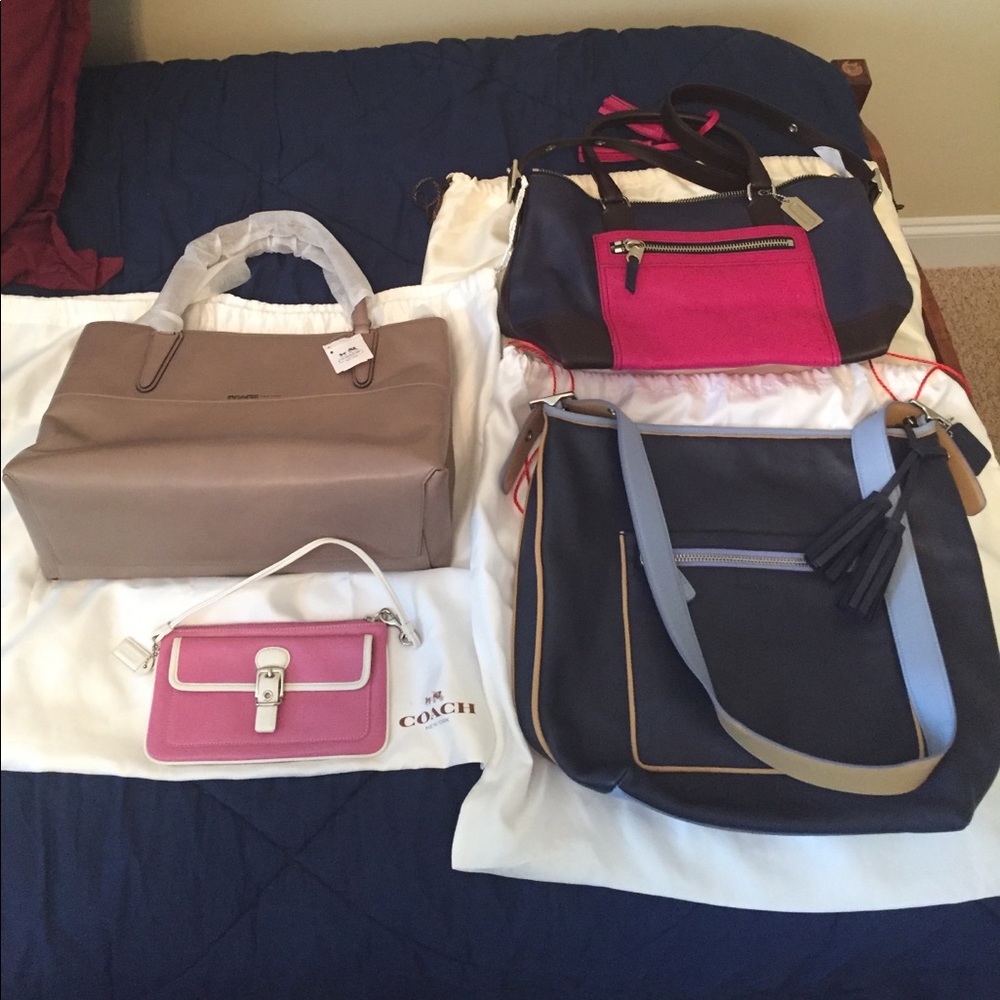 Coach bundle- 3 bags and 1 wristlet.