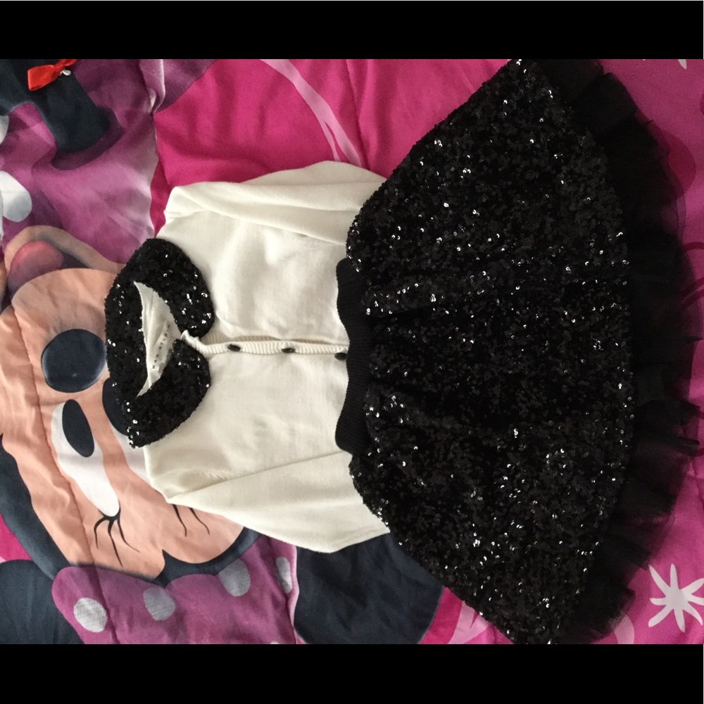Sparkly Gorgeous outfit - Picture 3 of 3