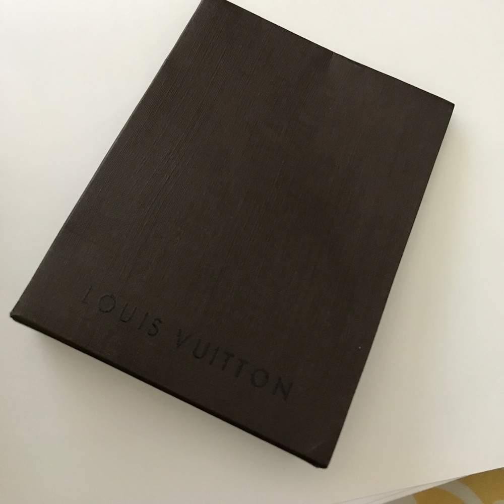 New black Louis Vuitton Laces