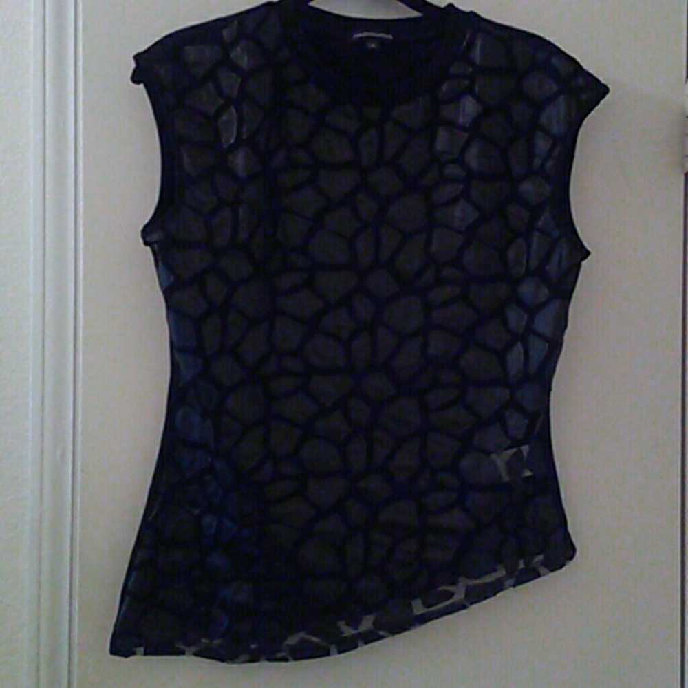 $10 SALE!! Women's leather patch top