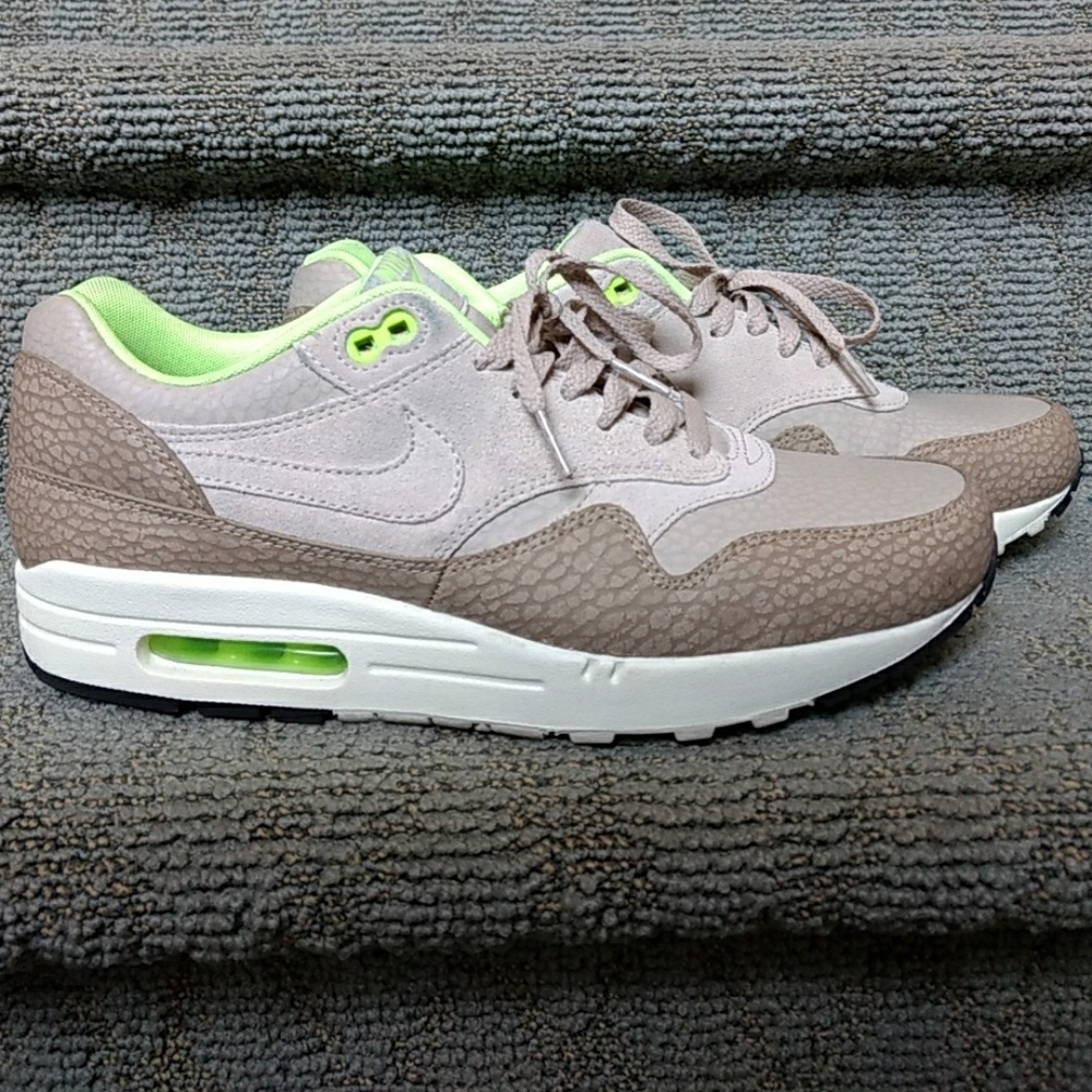 Nike Air Max 1 Premium