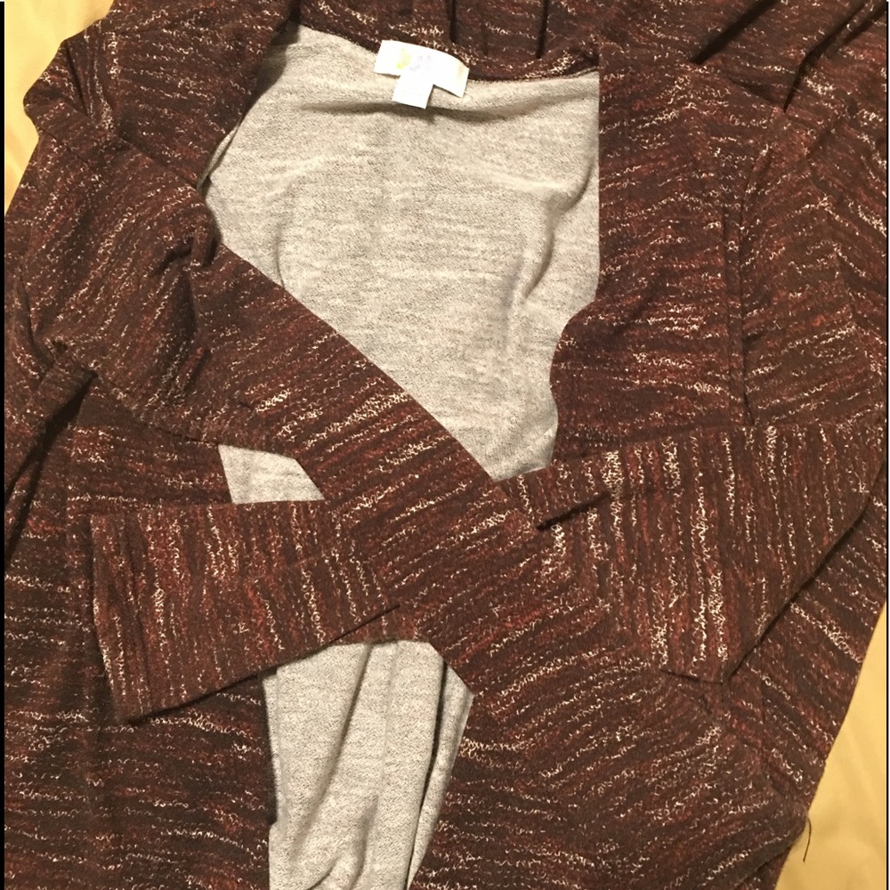Small LuLaRoe Sarah