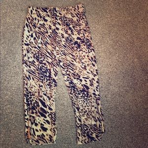Final markdown🎉👏Chico's Animal print Crop pants!